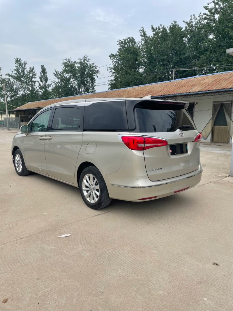 徐州19年别克GL84