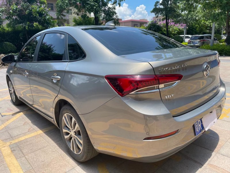 中山18年别克英朗5