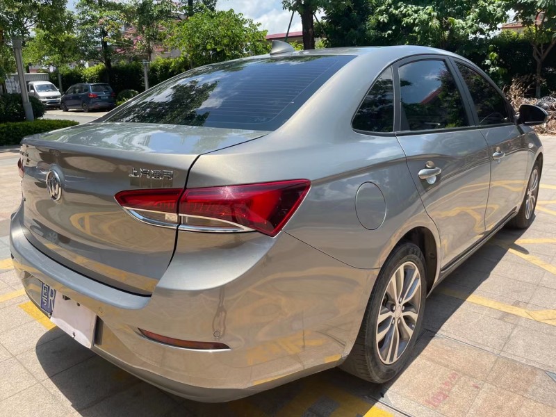 中山18年别克英朗6