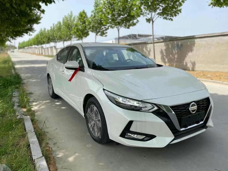 济宁21年日产轩逸5