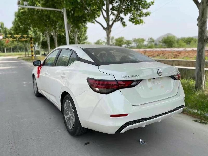 济宁21年日产轩逸4