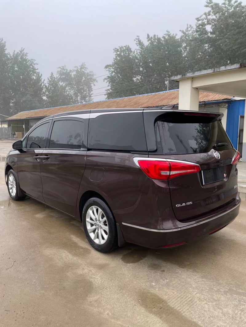 徐州18年别克GL86