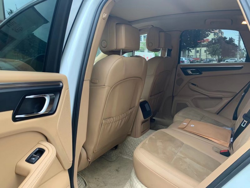 聊城14年保時捷Macan5