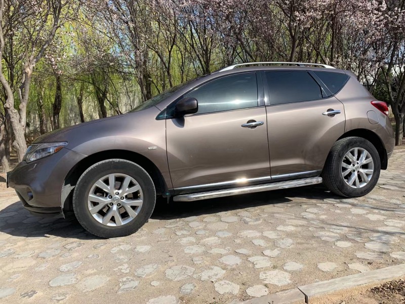 聊城13年日產樓蘭8