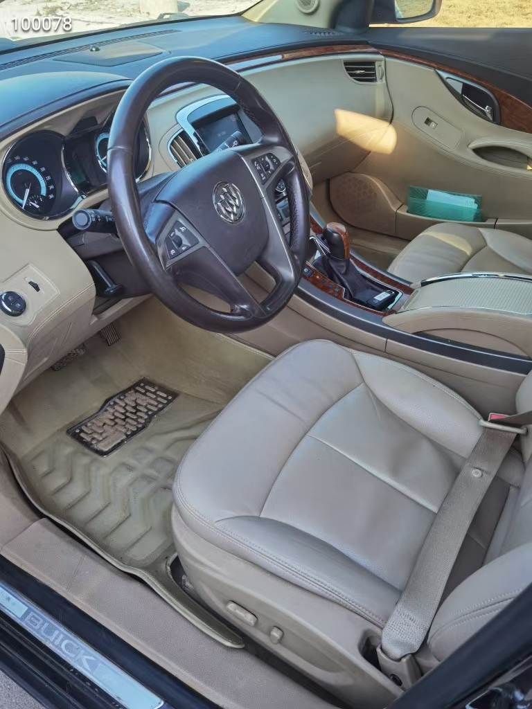 徐州12年别克君越5