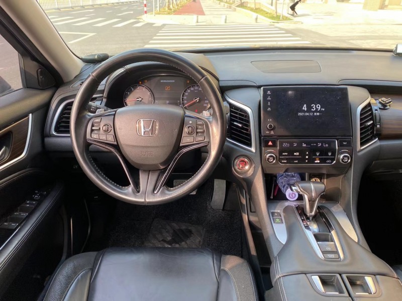 广州17年本田冠道5