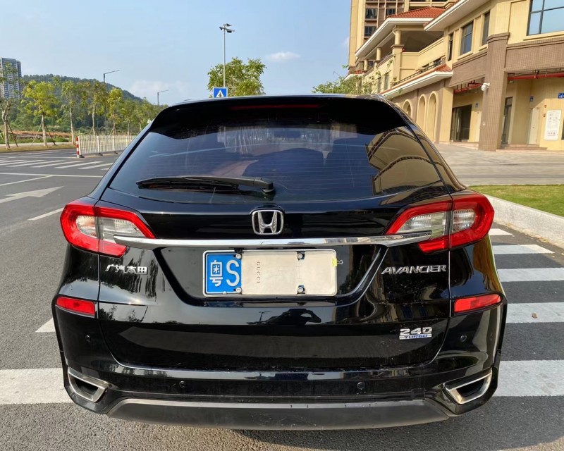 广州17年本田冠道9