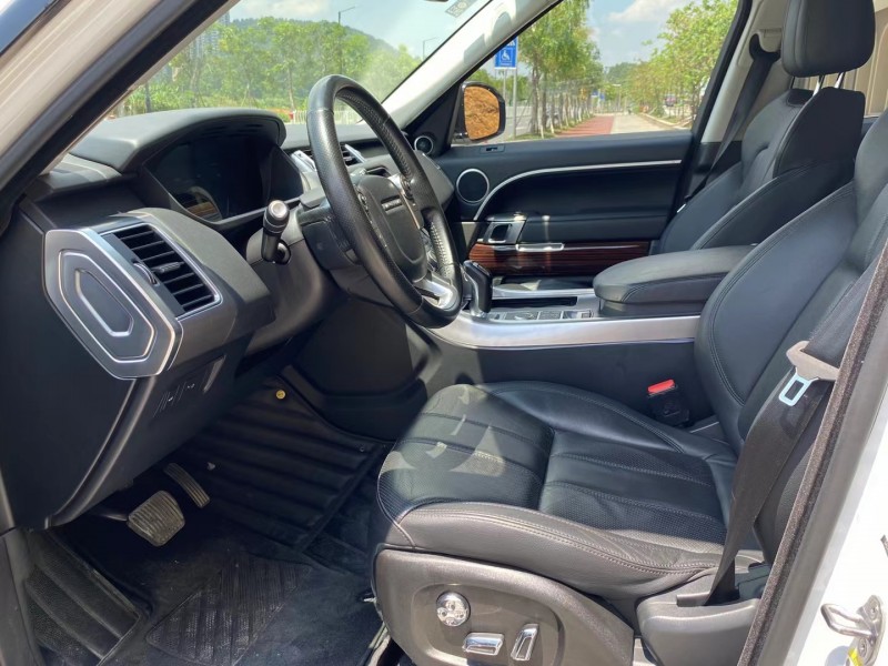 广州16年路虎揽胜运动5