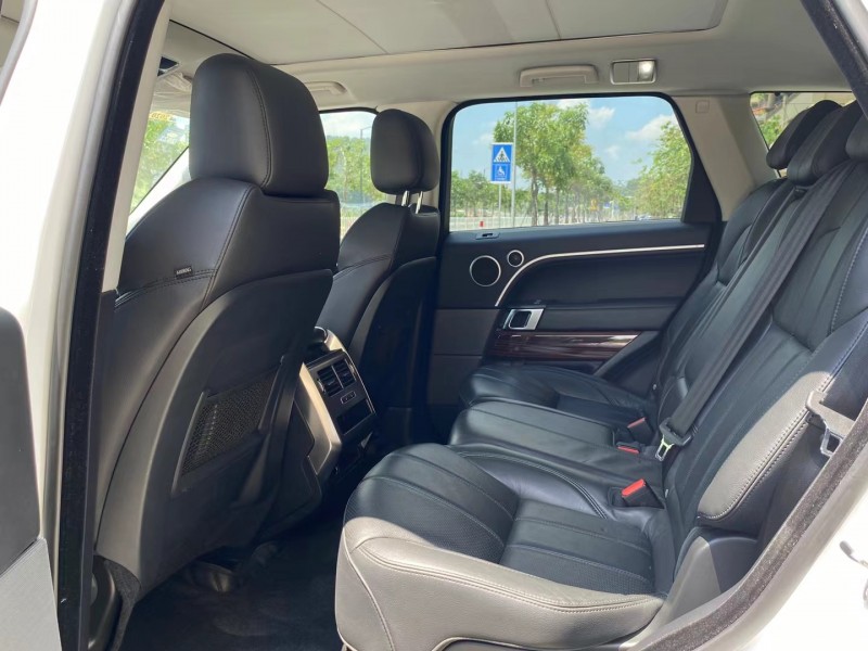 广州16年路虎揽胜运动6