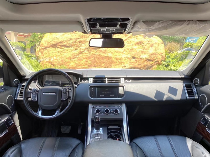 广州16年路虎揽胜运动8