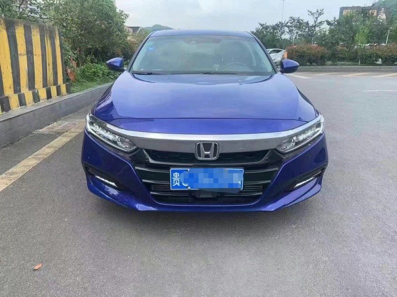 成都19年本田雅阁9