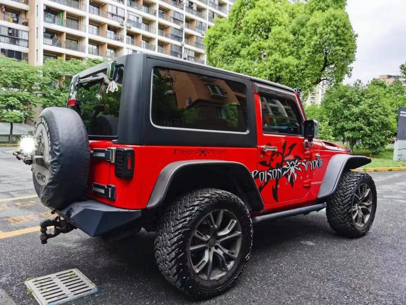 東營11年Jeep牧馬人5