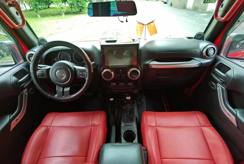 東營11年Jeep牧馬人3