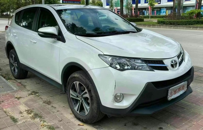广州15年丰田RAV42