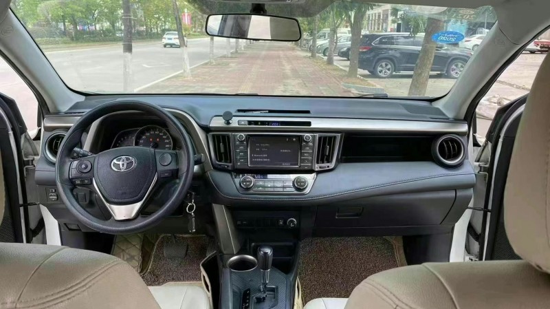 广州15年丰田RAV46