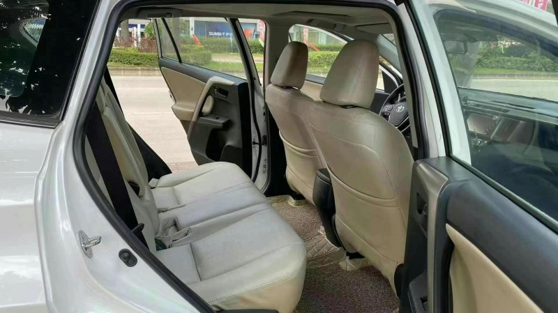 广州15年丰田RAV45