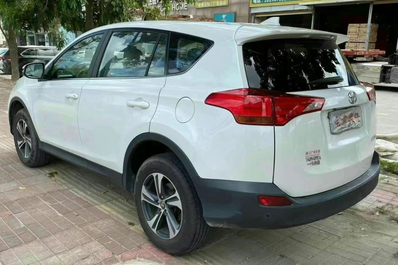 广州15年丰田RAV47