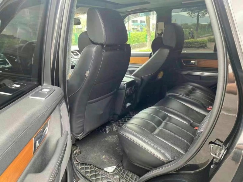 江门12年路虎揽胜运动4