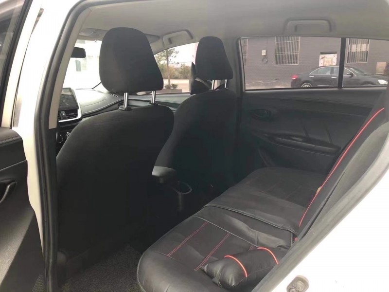 广州17年丰田YARiS L 致炫9