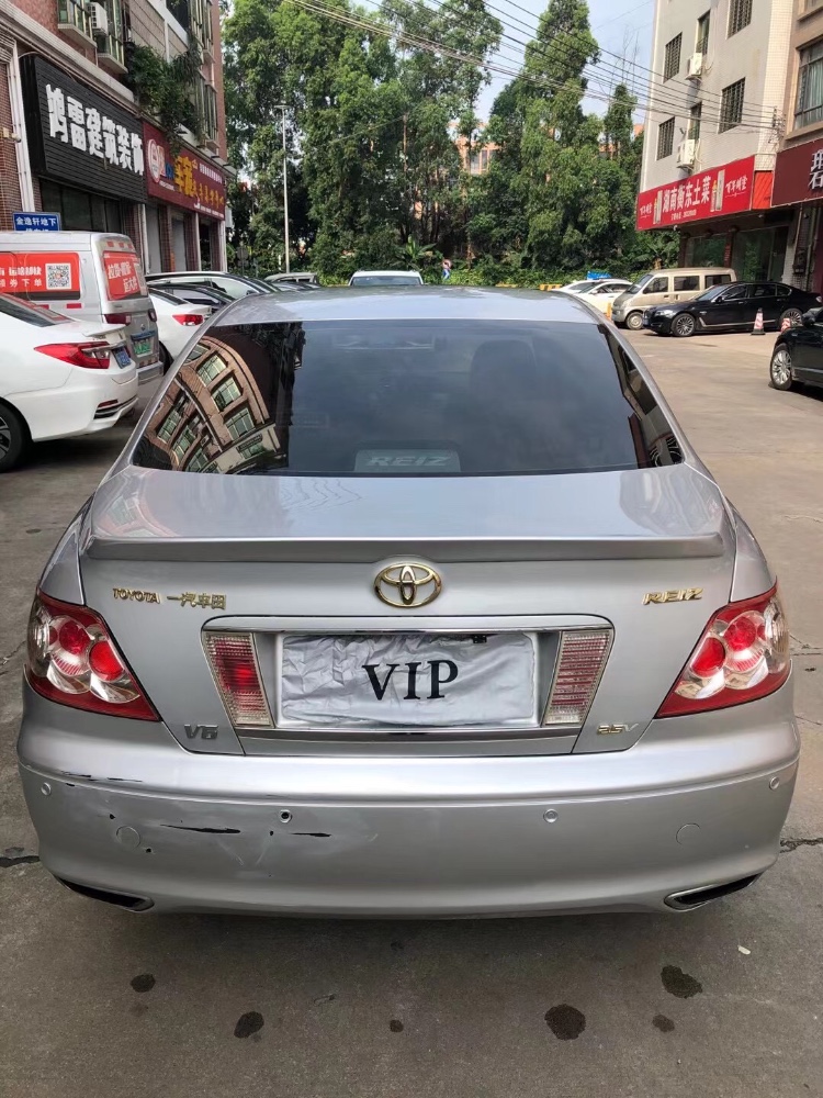 佛山08年丰田锐志2