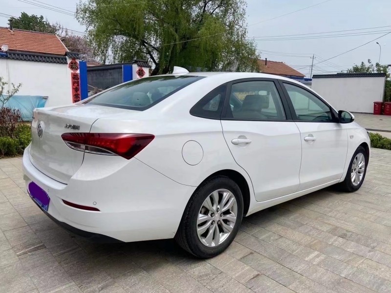 潍坊18年别克英朗8