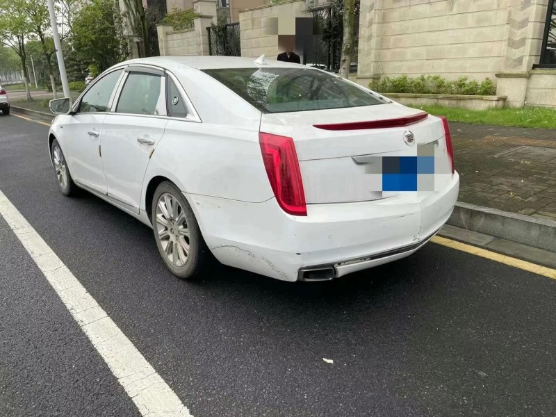 常德14年凱迪拉克XTS7