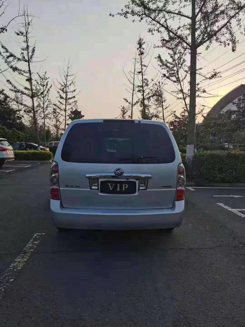 枣庄16年别克GL89