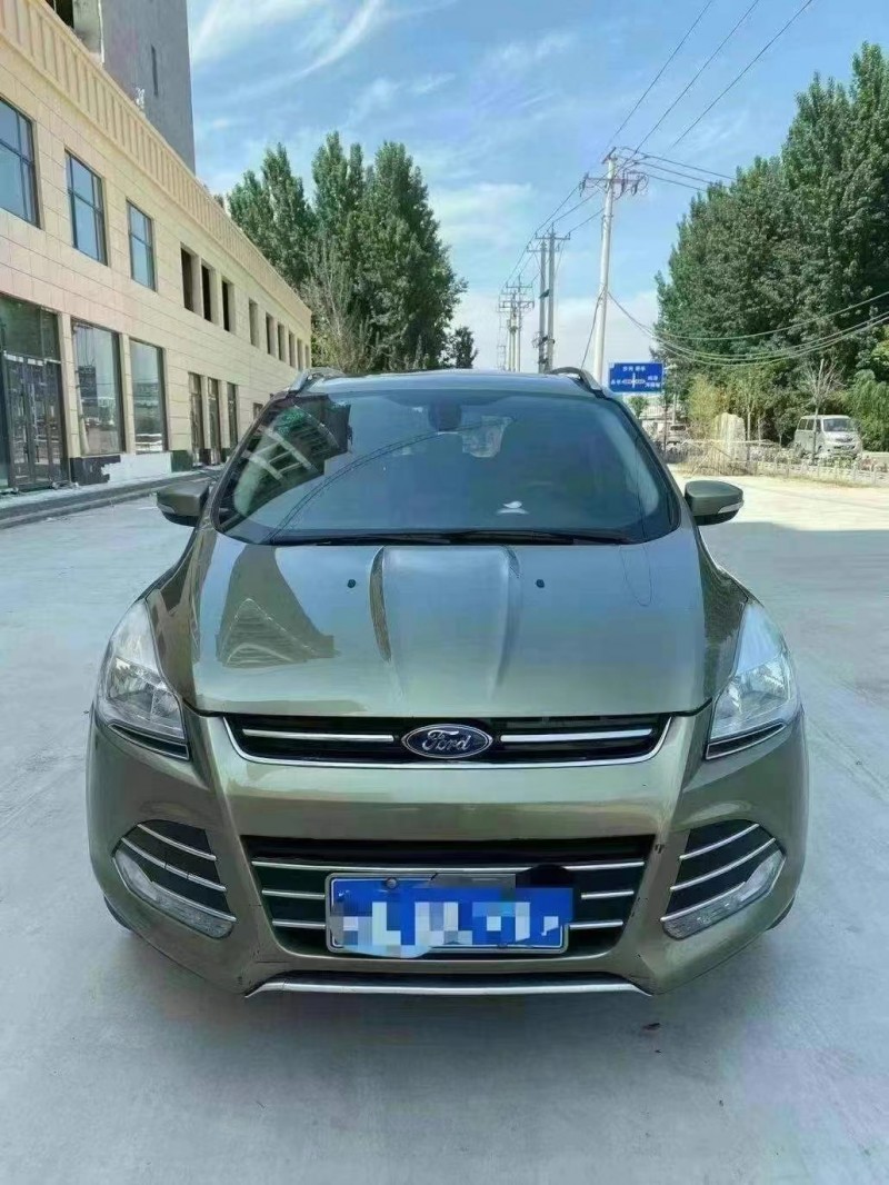 保定14年福特翼虎1