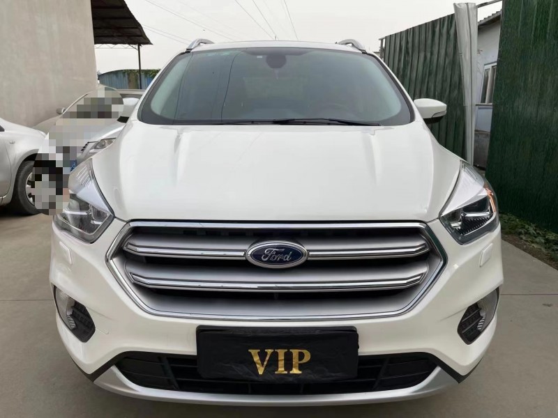 济宁17年福特翼虎1