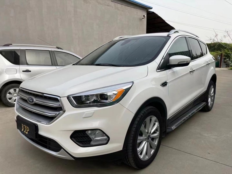 济宁17年福特翼虎3