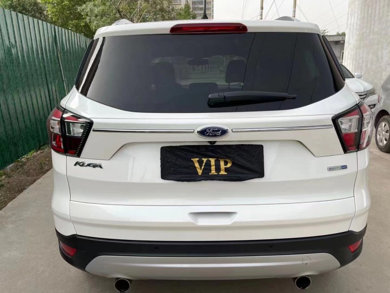 济宁17年福特翼虎8