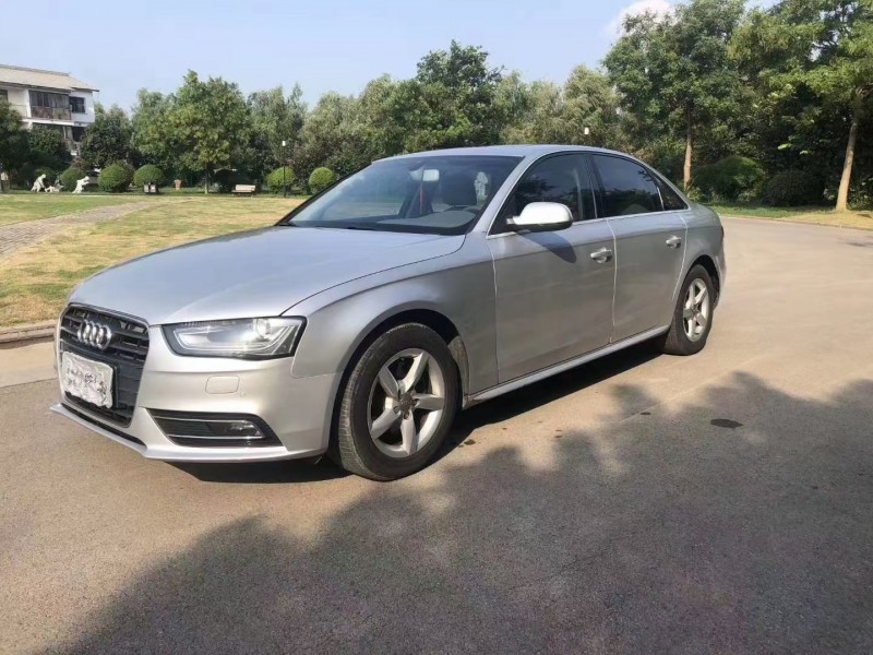 徐州12年奥迪A4L7