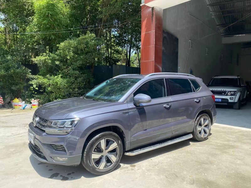 成都20年大众途岳8