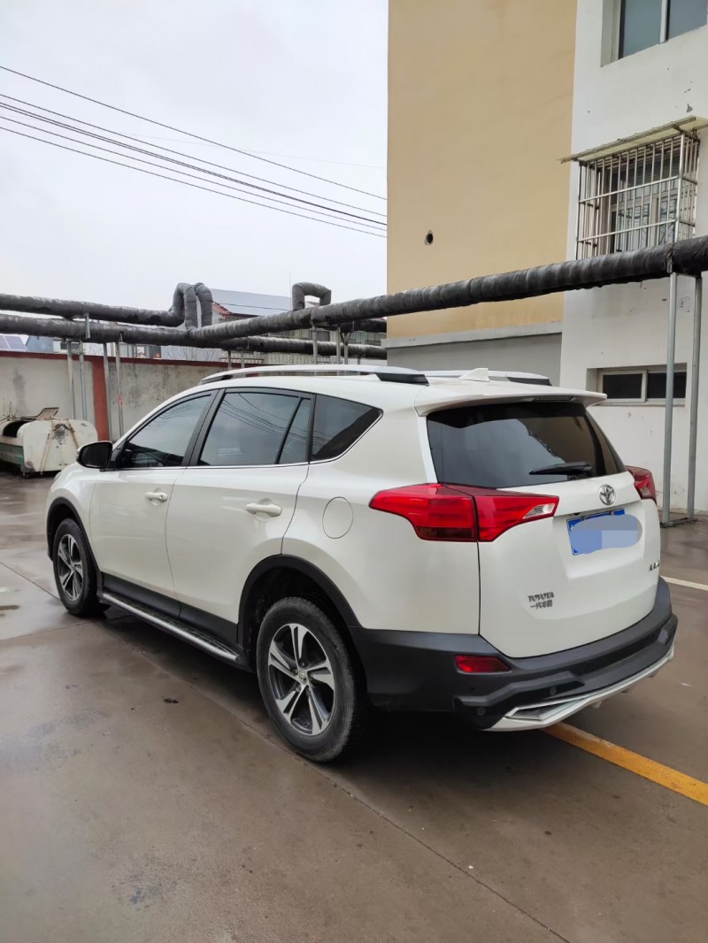 徐州16年丰田RAV4荣放6