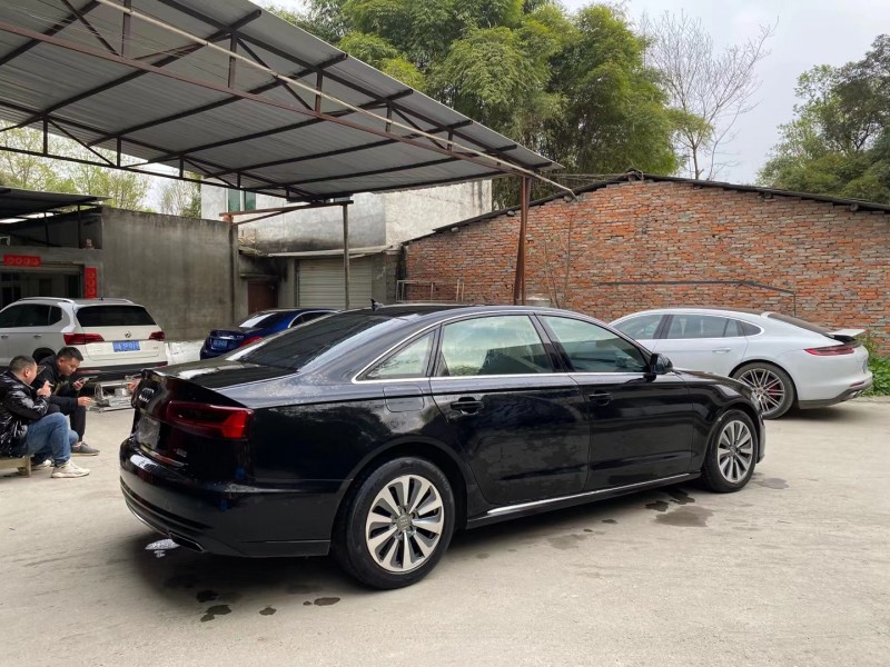 成都16年奥迪A6L3