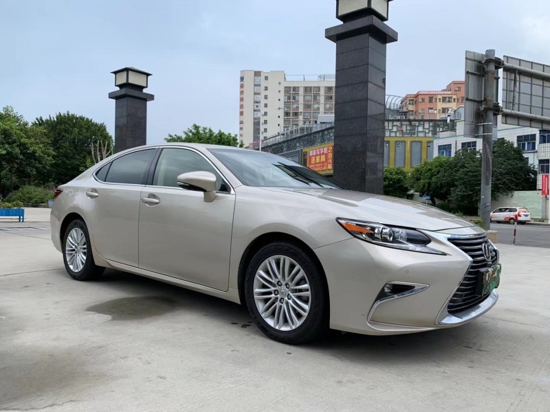 17年雷克萨斯es
