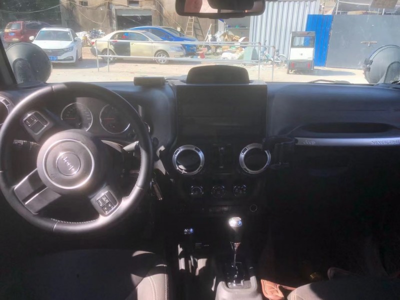 臺州15年Jeep牧馬人1