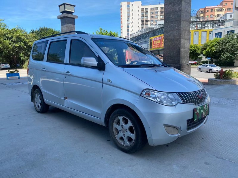 東莞14年五菱汽車宏光2