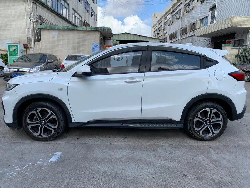 中山18年本田XR-V3