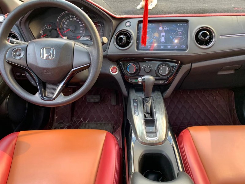 中山18年本田XR-V8