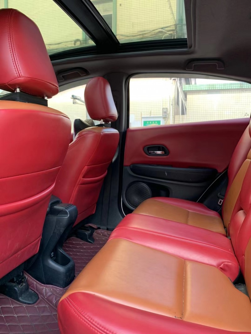 中山18年本田XR-V7