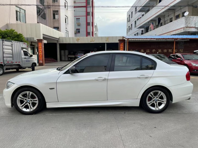 中山10年宝马3系8