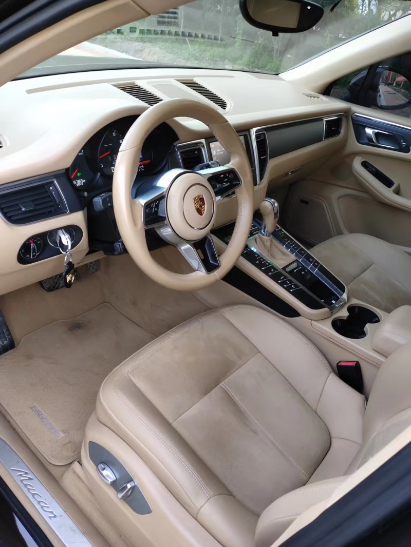 東營14年保時捷Macan5