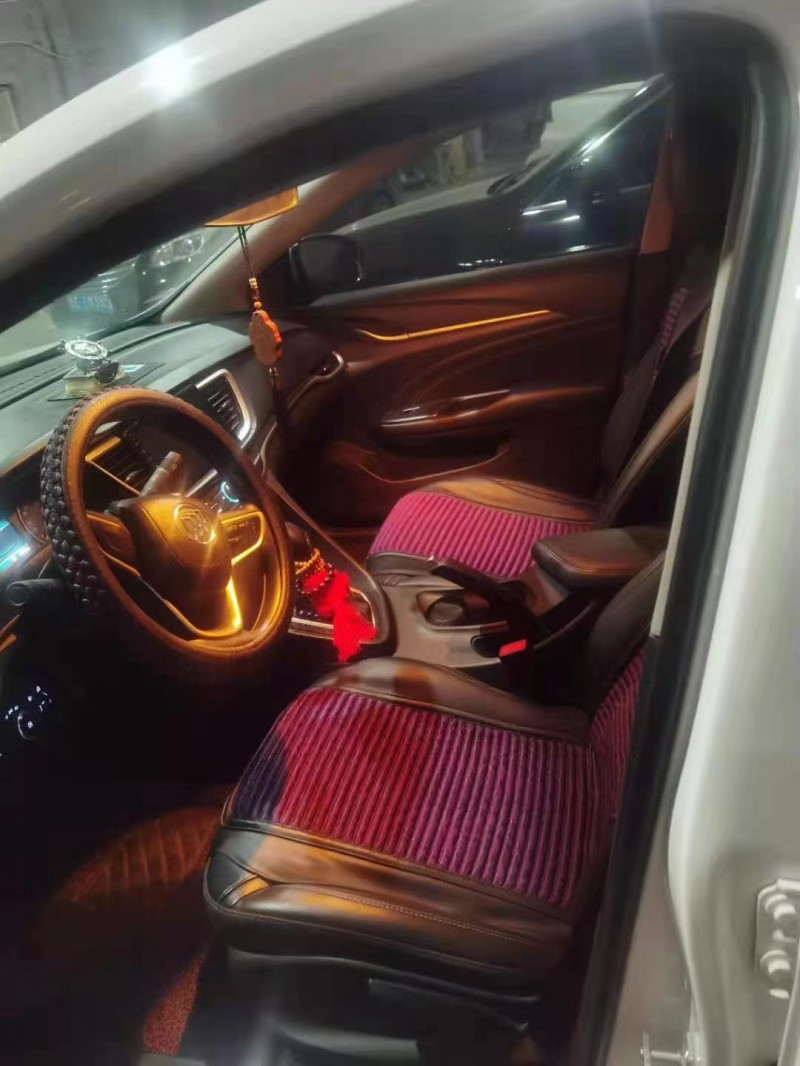 保定17年别克英朗4