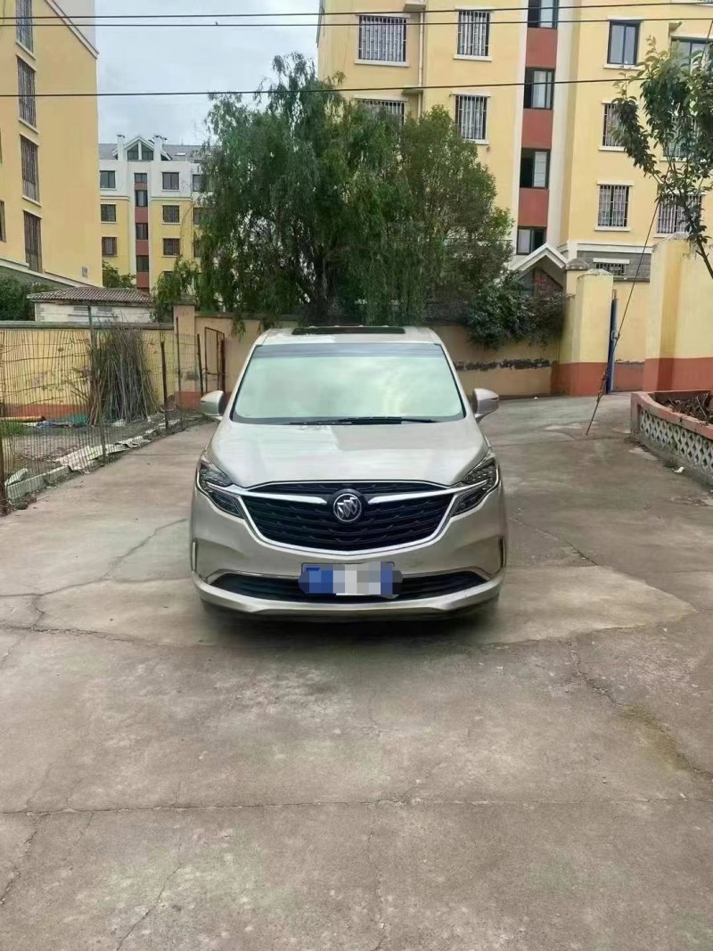 青岛20年别克GL81