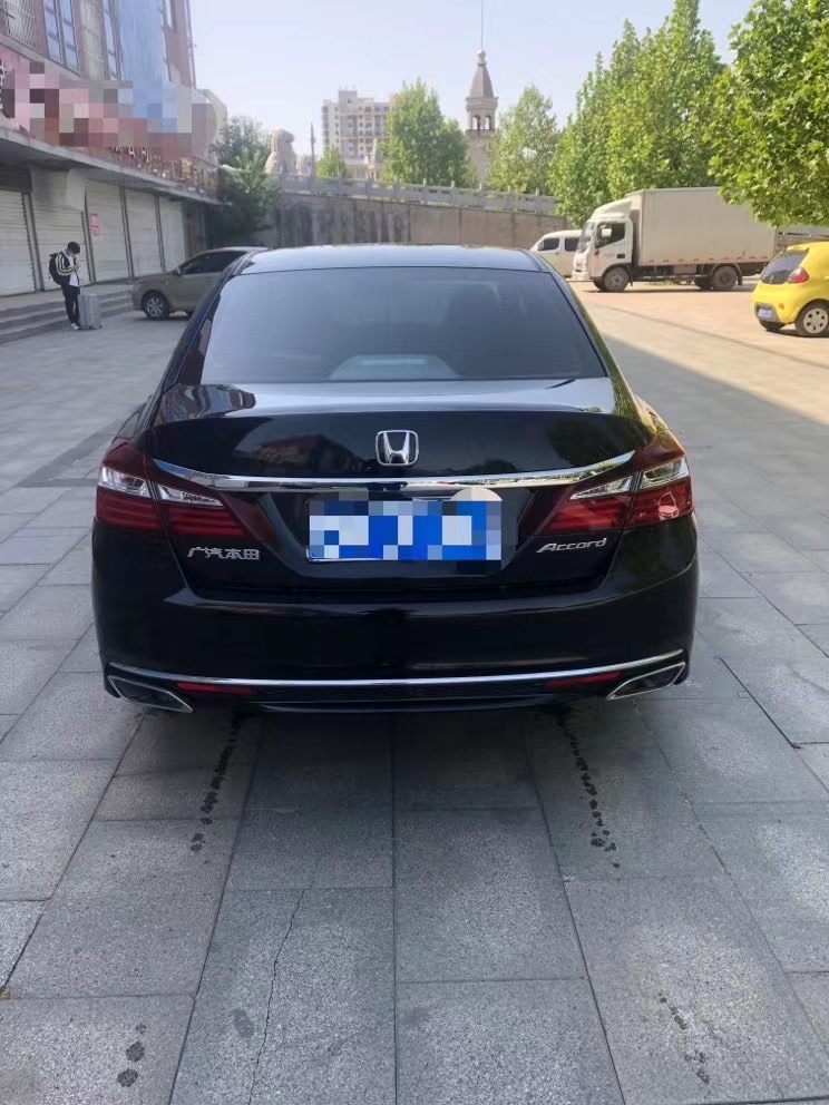 潍坊18年本田雅阁8