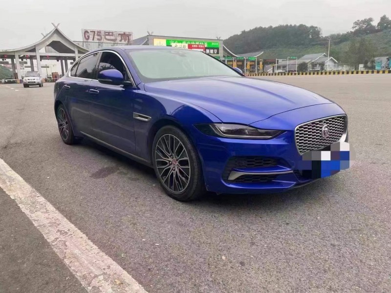 重慶20年捷豹XE3