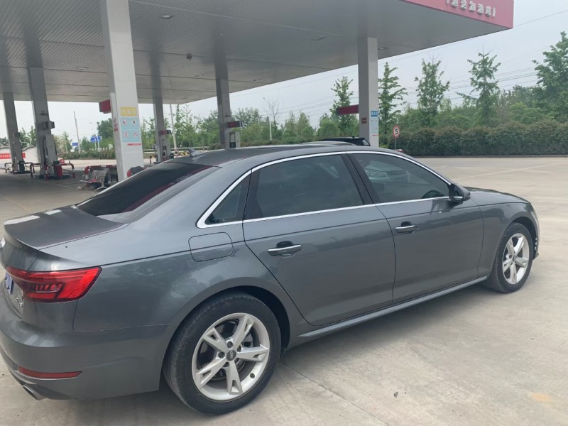 徐州17年奥迪A4L3