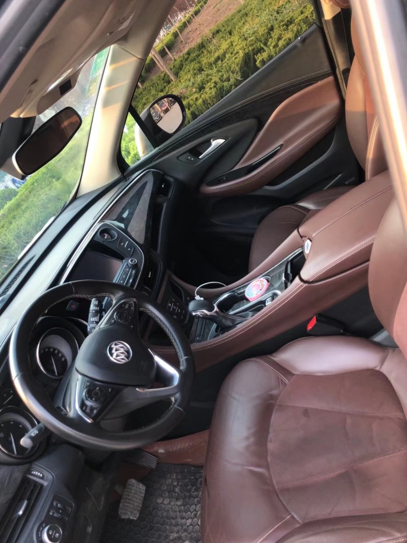 潍坊16年别克昂科威5