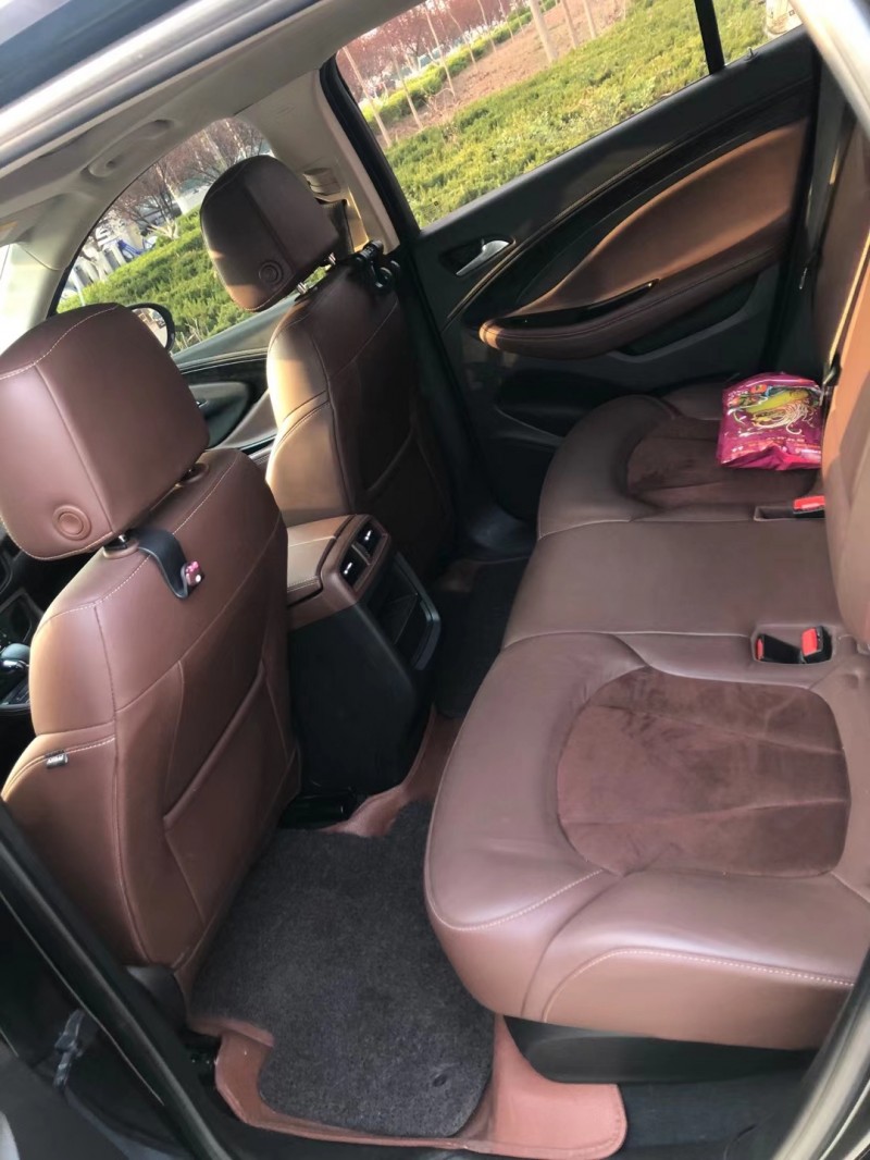 潍坊16年别克昂科威6